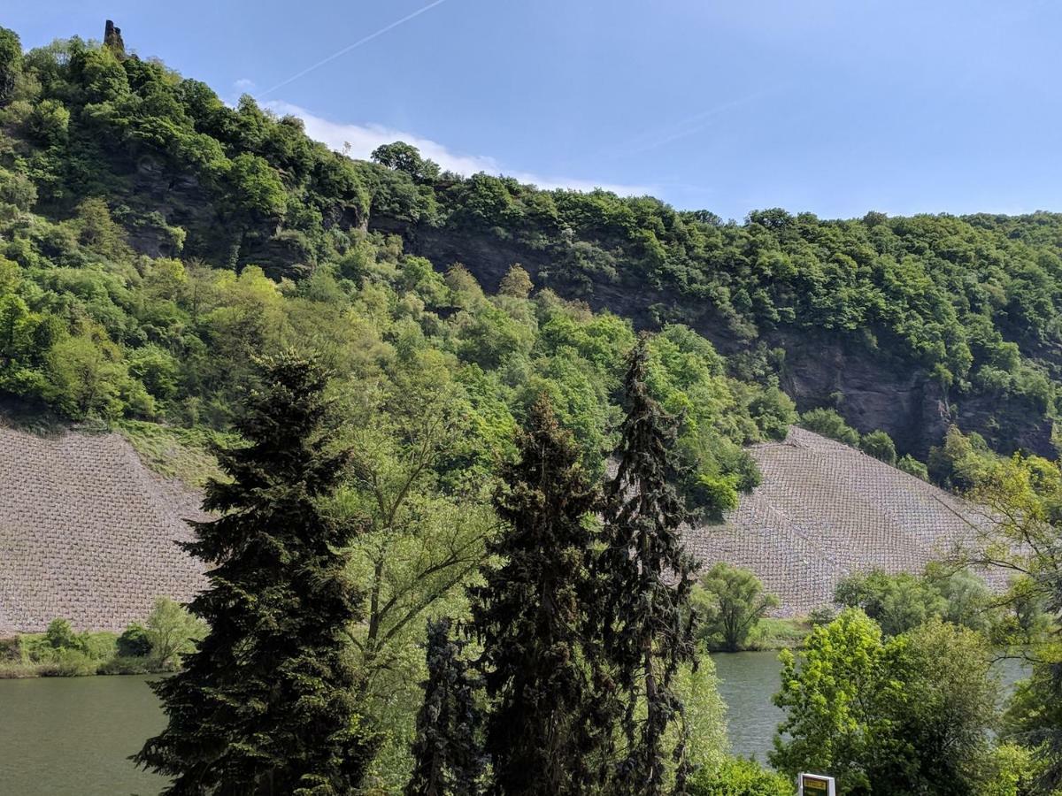 Ferienwohnung "Zum Klosterruinenblick" Kröv Exterior foto